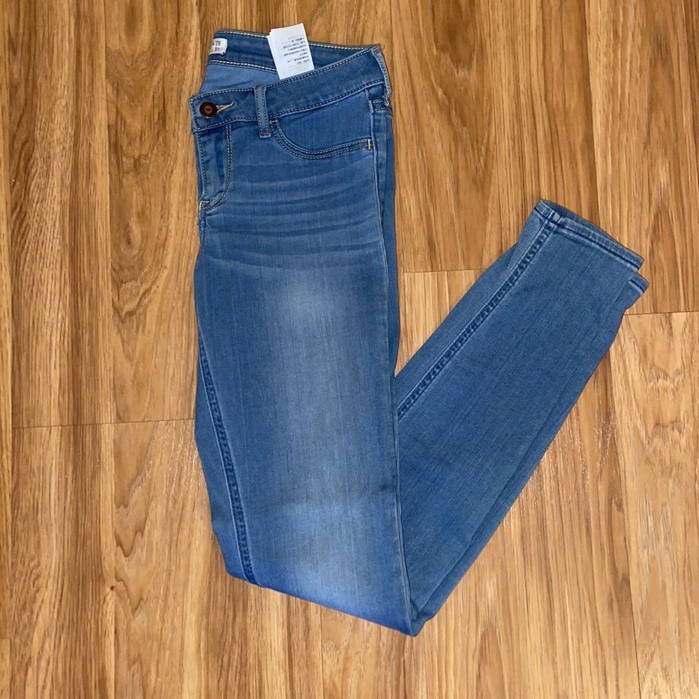Hollister skinny jeans